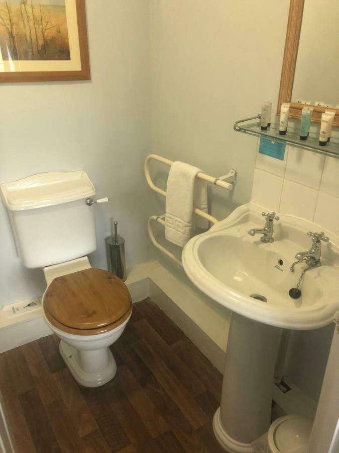 Raleghs Cross Inn Clatworthy Eksteriør bilde
